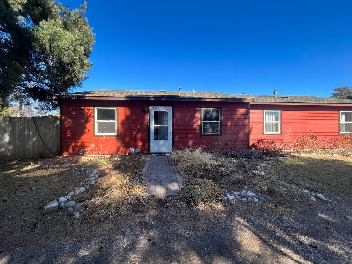 Primary Photo - Adorable Duplex Close on West Side of Fort...