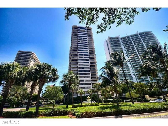 Building Photo - 20185 E Country Club Dr