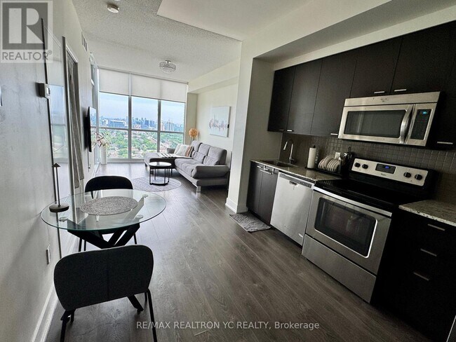 Photo du bâtiment - 88-3188 Sheppard Ave E