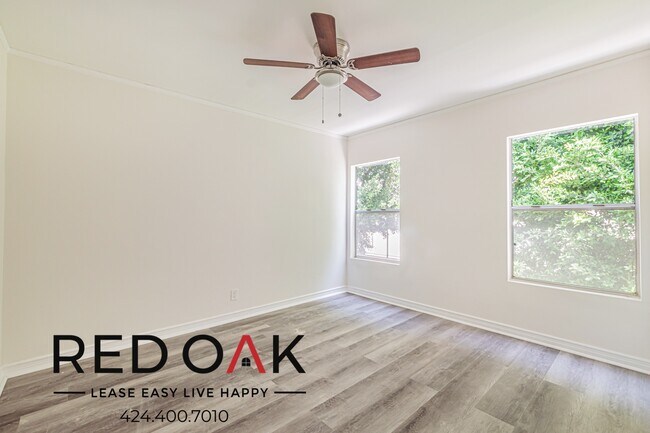 Foto del edificio - 5140 Clinton St