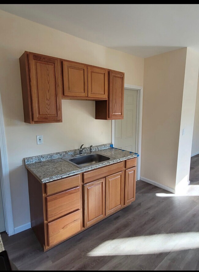 Building Photo - 50 Annawan St