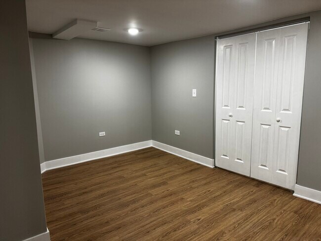 Foto del edificio - 3716 N Racine Ave