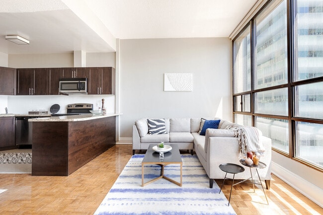 Photo du bâtiment - Gerrard West