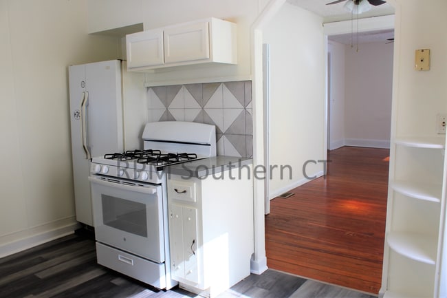 Building Photo - 1st Floor – West Haven – Fabulous Location