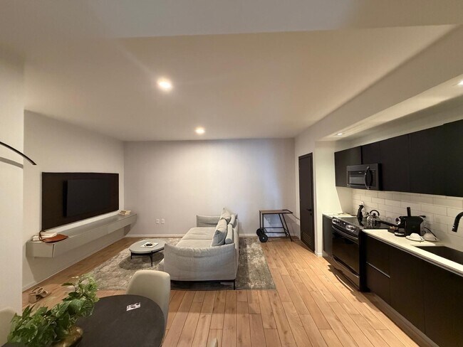 Foto del edificio - 398 NE 5th St