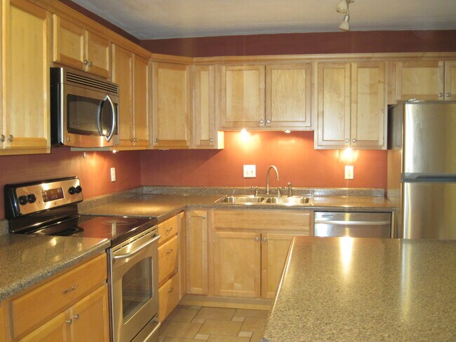 Foto del edificio - 1802 W Freeman St