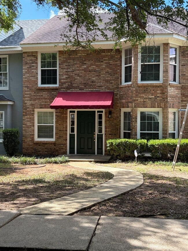 Building Photo - 6017 Sussex Dr