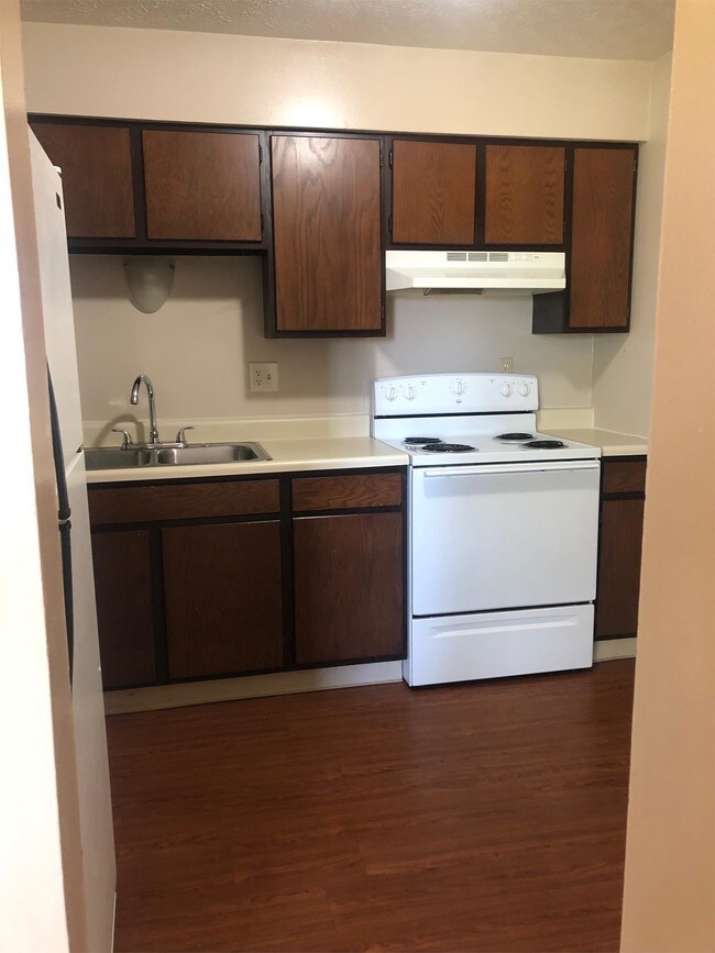Building Photo - 2159 S 300 E