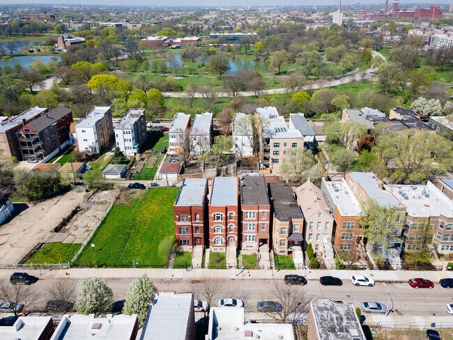 Foto del edificio - 1306 S Fairfield Ave