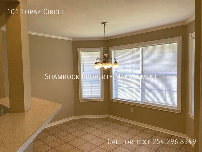 Building Photo - Imperial Estates 3 Bedroom