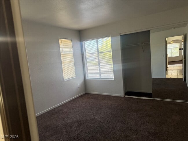 Foto del edificio - 4500 W Lake Mead Blvd