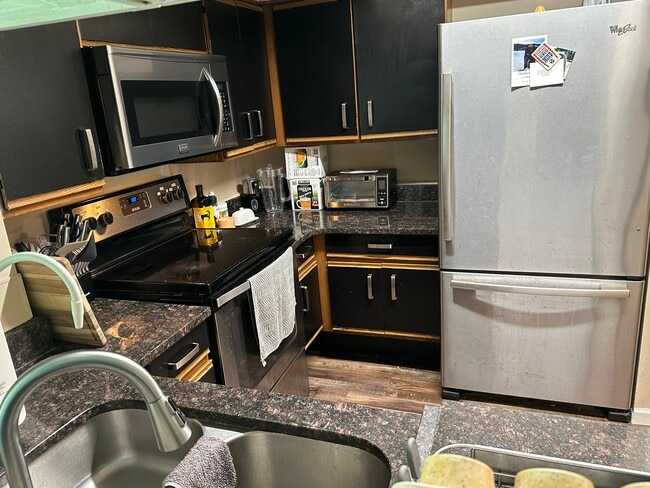 Foto del edificio - 225 Briarcrest Dr