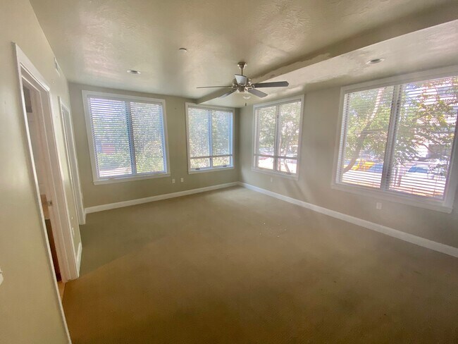 Guest bedroom - 88 S 900 E