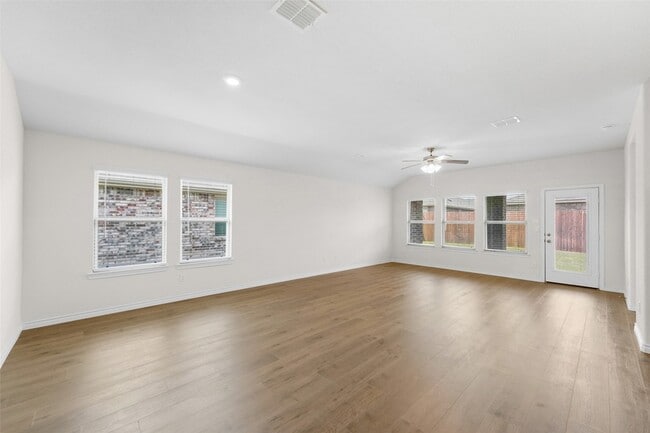 Foto del edificio - 1332 Pierce Ln