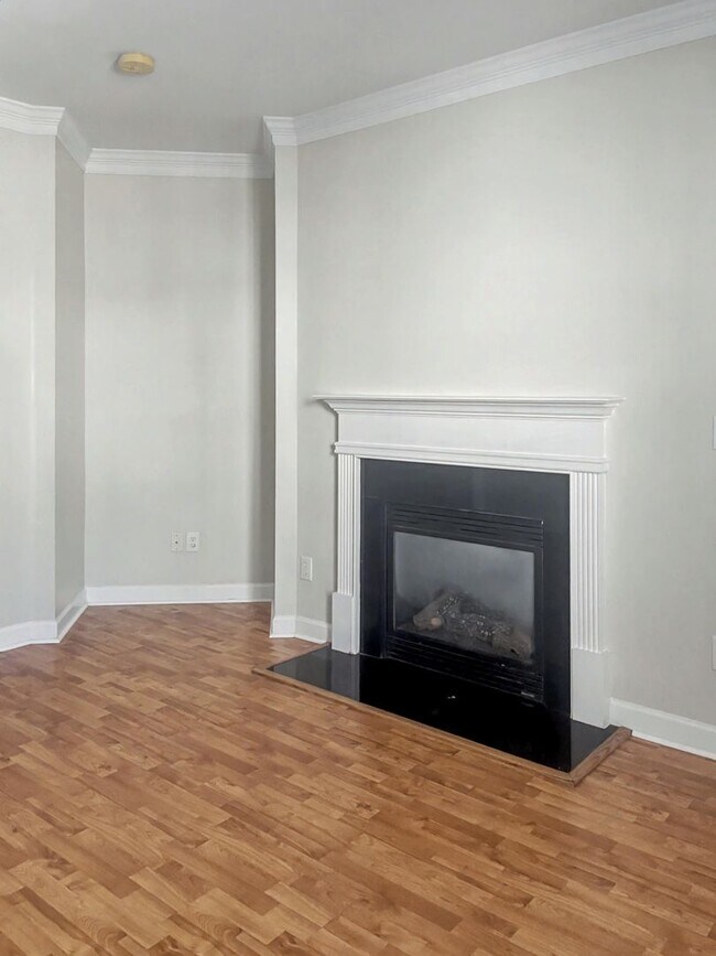 Foto del edificio - Desirable 2 bedroom 2.5 bathroom home in Tarrant Trace neighborhood!