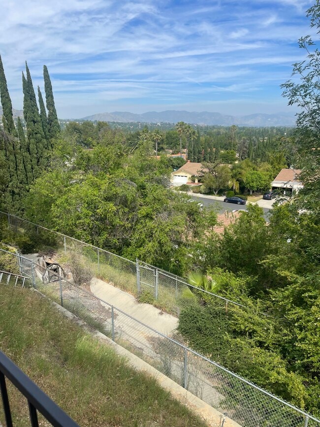 Building Photo - 19122 Clymer St