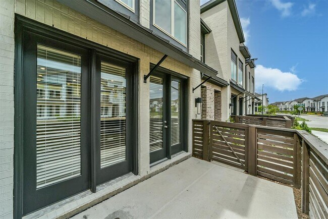 Foto del edificio - 16519 Texas Hill Country Rd