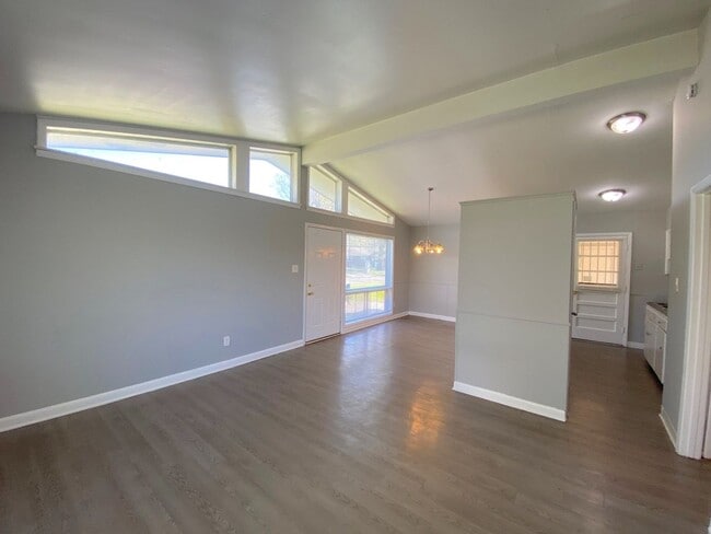 Building Photo - 4547 Angel Ave