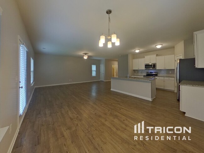 Building Photo - 1717 Marita Dr