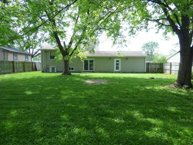 Foto del edificio - 1311 Edenton Dr