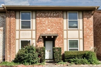 Building Photo - 11667 Sabo Rd