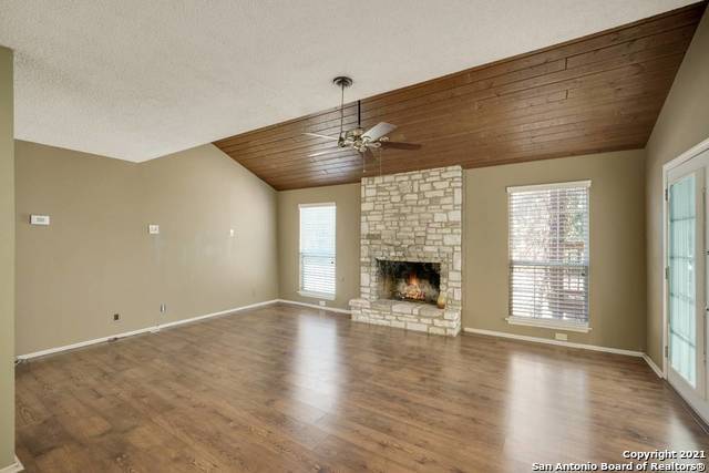 Foto del edificio - 14230 Susancrest Dr