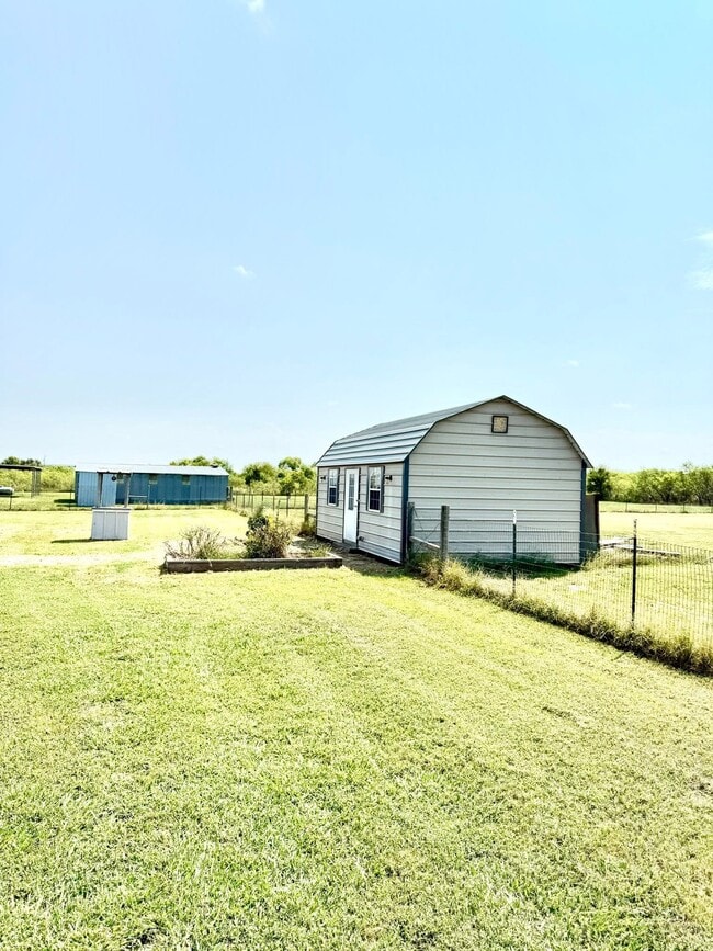 Storage - 15693 State Highway 205