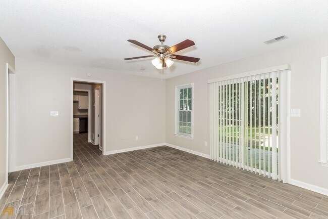 Building Photo - 1384 Grindenwald Dr