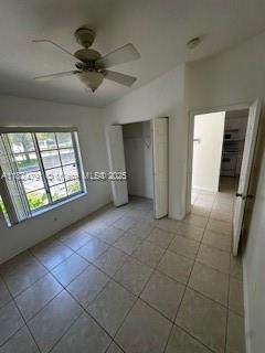 Foto del edificio - 401 NE 1st Ct
