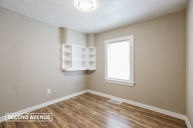 Building Photo - 5033 Euclid Ave