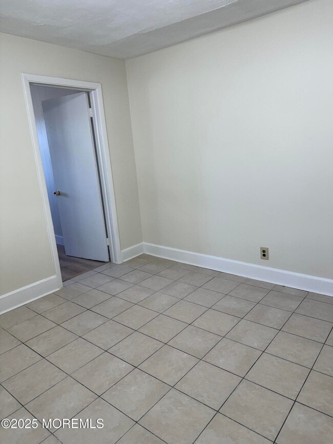 Building Photo - 103 Seabreeze Way