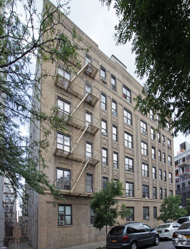 Foto del edificio - 393-395 Hewes St