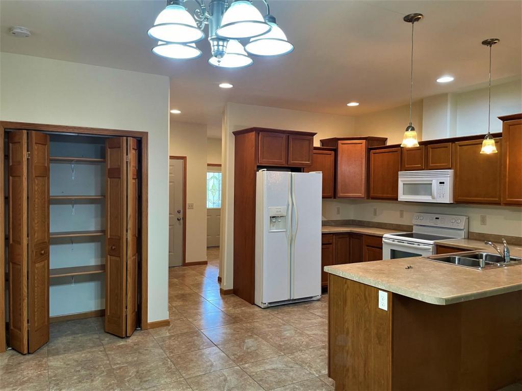 515 S Cherry Ln, Holmen, WI 54636 Condo for Rent in Holmen, WI