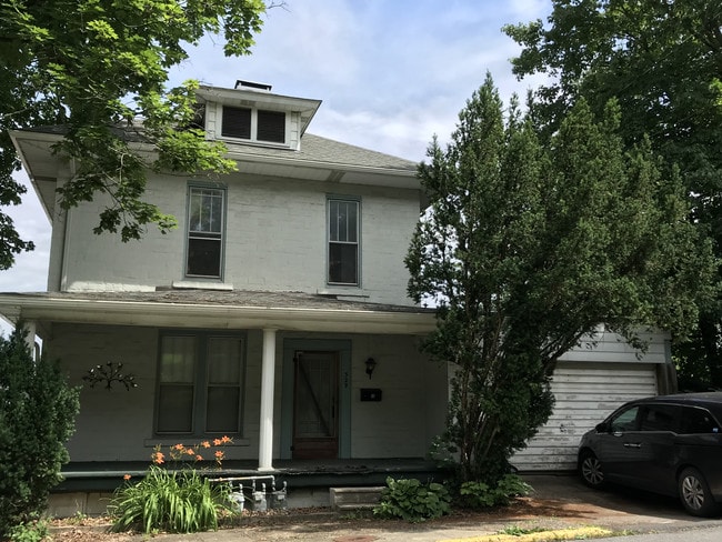 2 story apartment - 329 Maple Ave