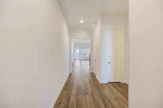 Foto del edificio - 25326 Loch Doon Dr