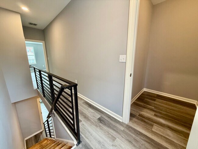 Foto del edificio - Anika Homes 4 Bedroom