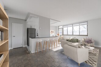 Building Photo - 411 Eglinton Ave E