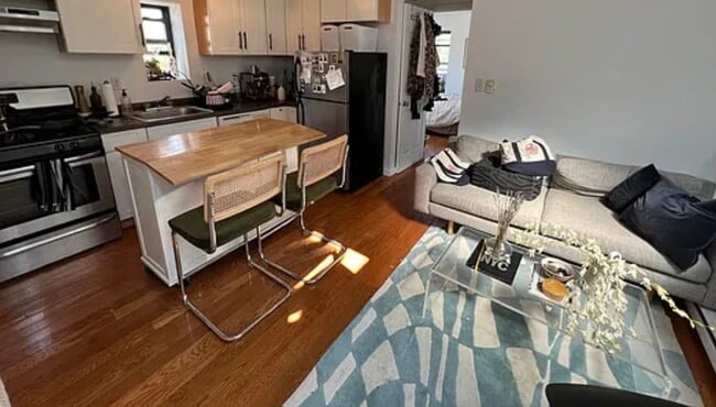 Building Photo - 740 Driggs Ave