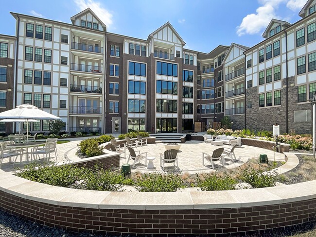 Foto del edificio - Legacy Rochester Hills Apartments