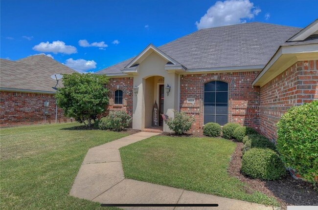 Foto del edificio - 4223 Parkridge Dr