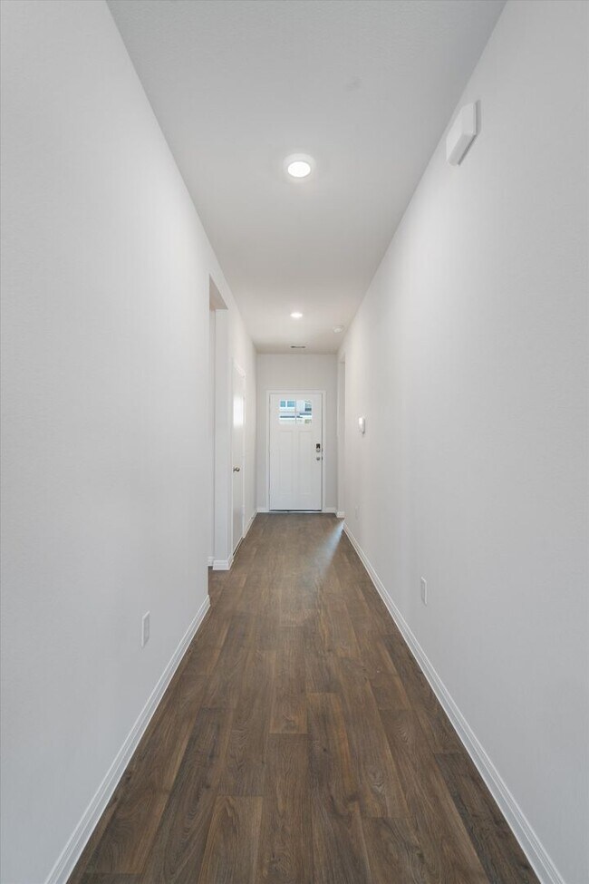 Foto del edificio - Brand New 4-Bedroom home in Kyle for Rent