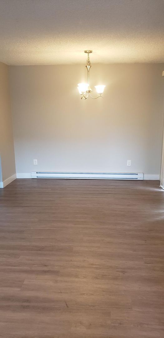 Foto del edificio - 2909-2911 E 33rd Ave - Duplex