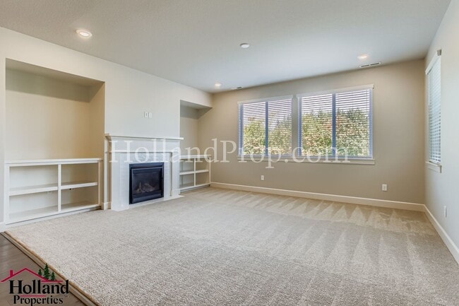 Foto del edificio - Spacious & Stylish Living in Hillsboro’s N...