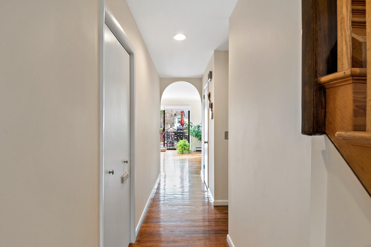 40 Harrison St, Croton Hdsn, NY 10520 House Rental in Croton Hdsn, NY