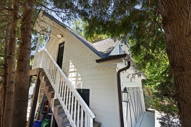 Foto del edificio - 1358 Briarcliff Rd NE