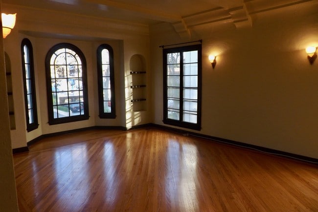 Living Room - 1222 S Sherbourne Dr