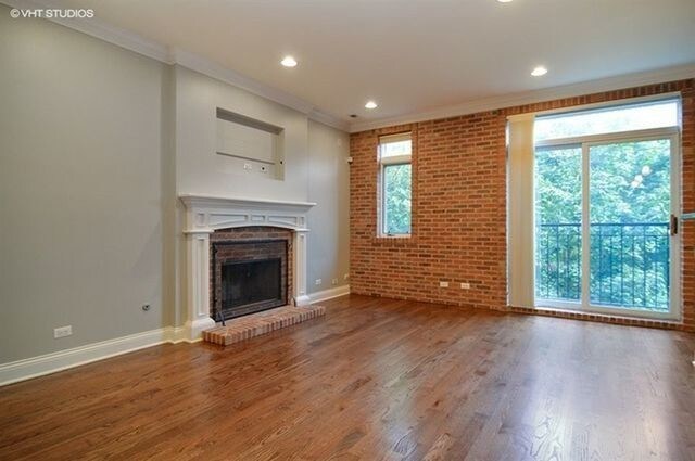Building Photo - 2854 N Burling St