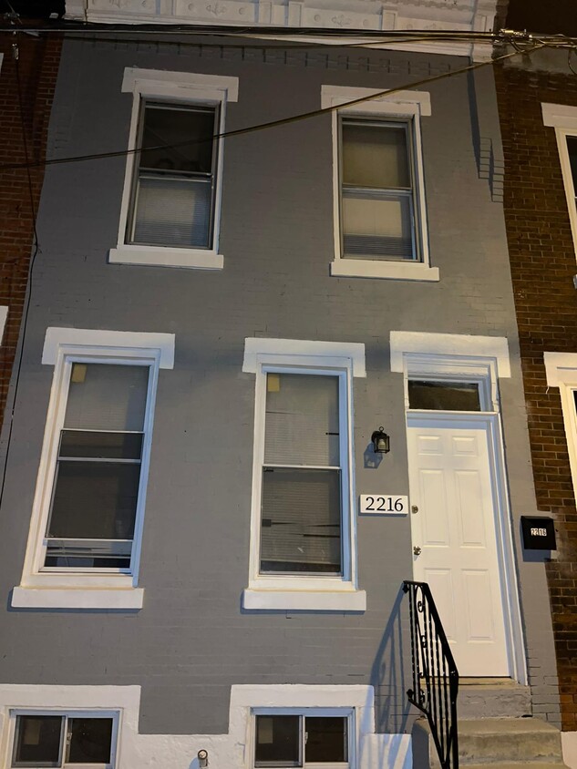 Modern Property - 2216 Greenwich St