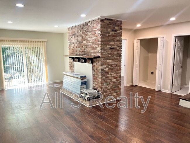 Foto del edificio - 5435 Winstead Ct SW