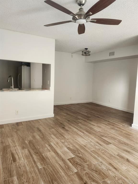 Building Photo - 10037 Winding Lake Rd